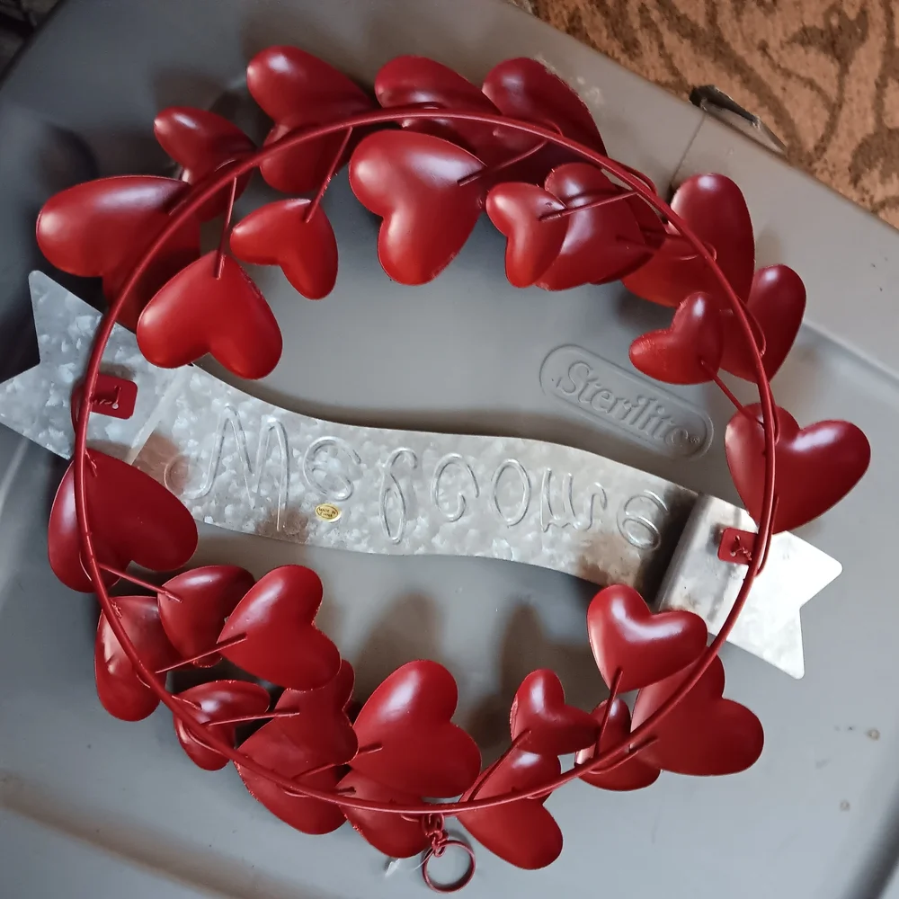 Sparkling Red Heart Welcome Wreath